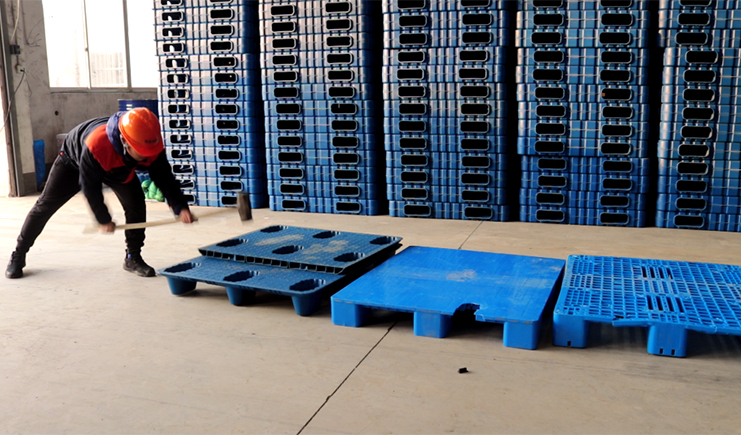 砸！砸！砸！這家吹塑塑料托盤竟然砸不爛？？？